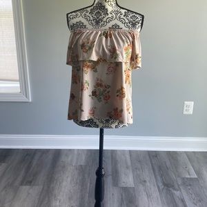 Off the Shoulder Floral shirt